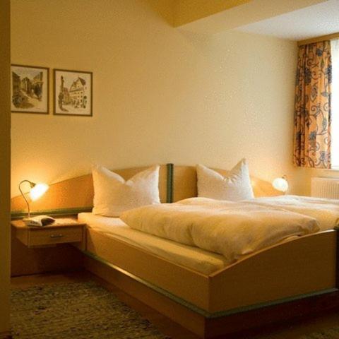 Gasthof Bauer Steyr Esterno foto